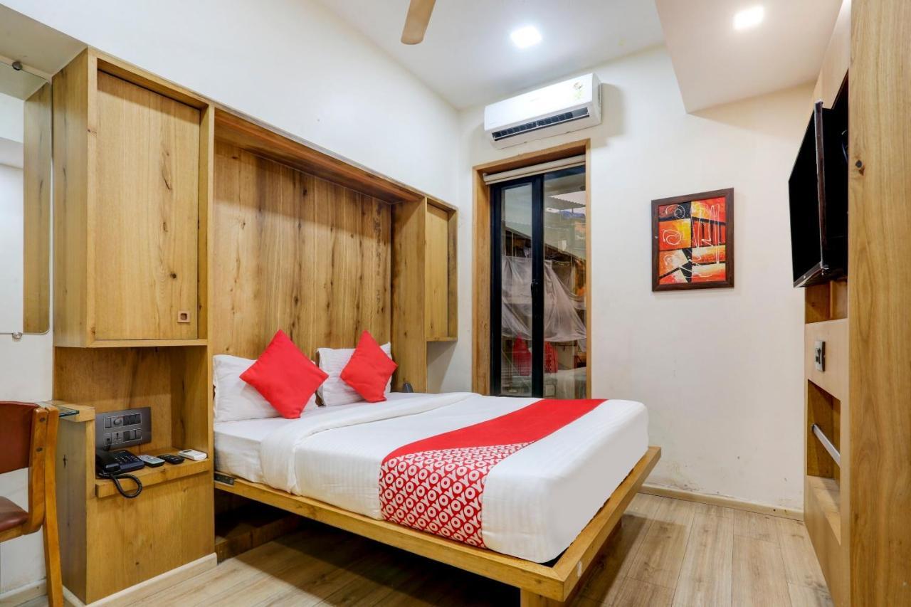 Oyo 81549 Hotel Elegance Nx Mumbai (Bombay) Buitenkant foto